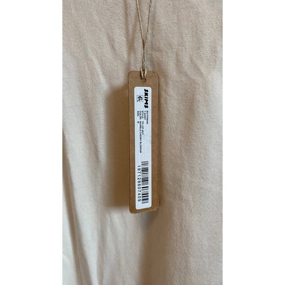 NWT SKIMS BOYFRIEND RAGLAN LONG SLEEVE T-SHIRT, SIZE: MEDIUM *SOLD OUT* - Picture 6 of 7